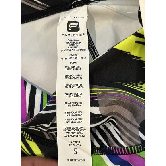 NWT Fabletics Salar Crop Women's size S - Picture 3 of 5